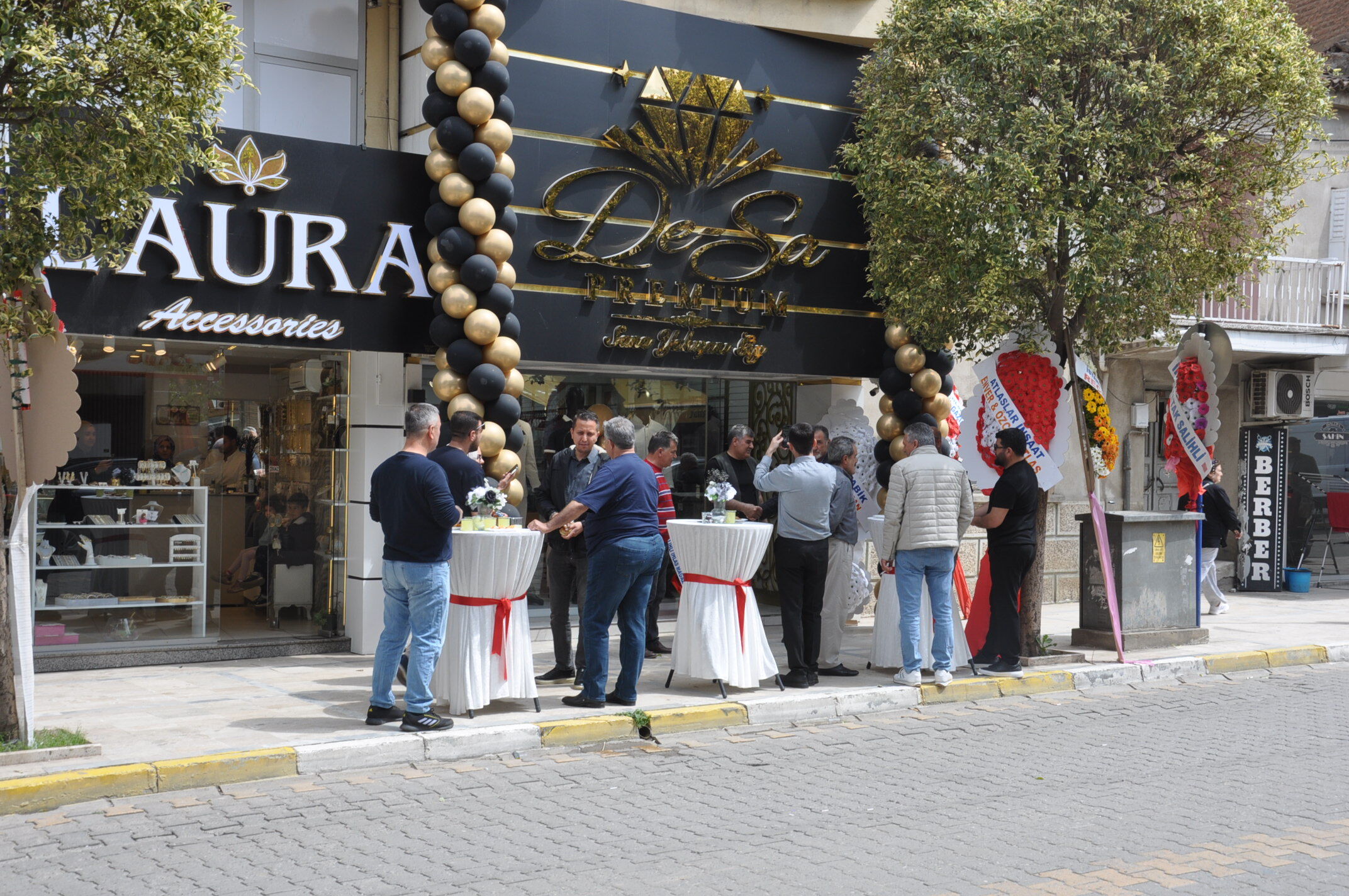 Salihlide De Sa Premium Giyim Magazasi Acildi (30)