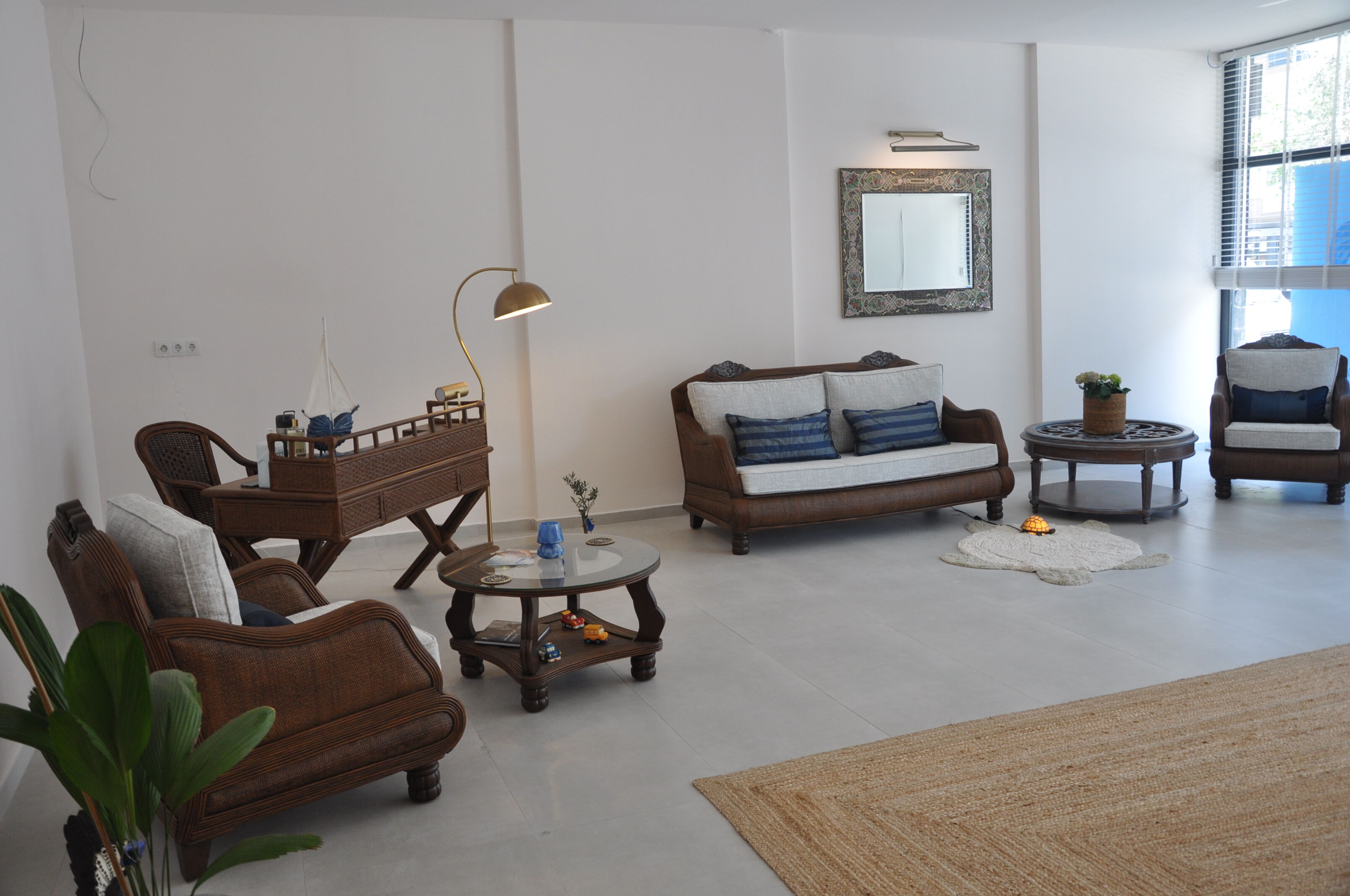 Salihli’de Kadın Sağlığına Yeni Bir Dokunuş Op. Dr. Kevser Polater Kliniğini Açtı (6)