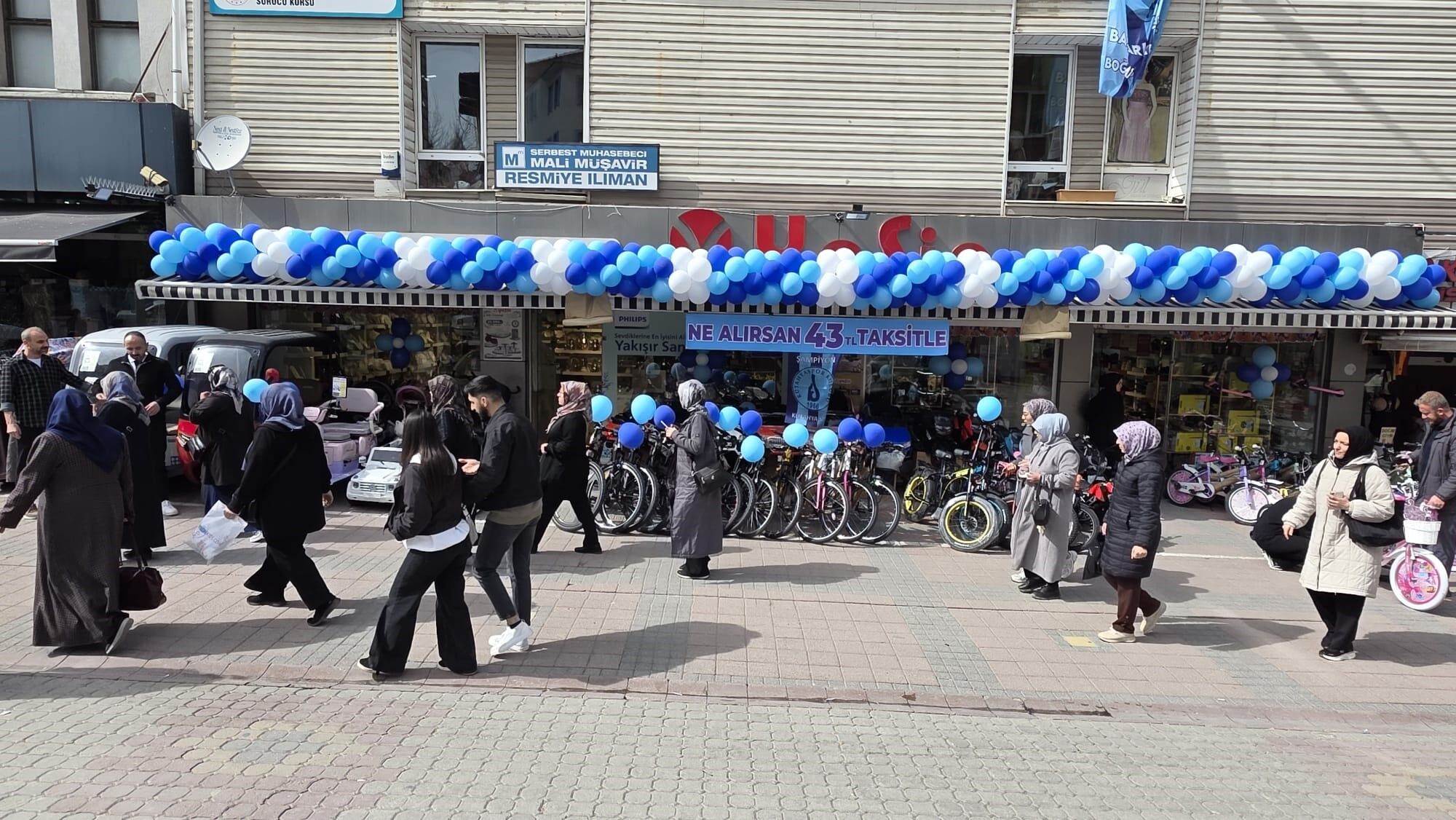 Sampiyonluk Kutlamasi Satisa Yansidi 43 Tl Taksitle Urunler Kapis Kapis (5)