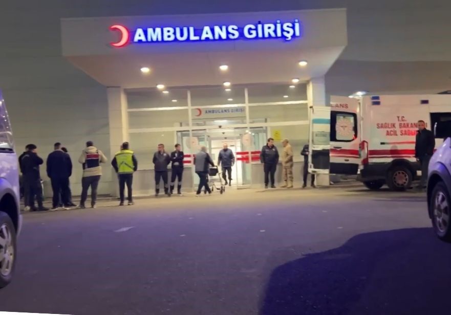 Silah Sesleri Mahalleyi Ayaga Kaldirdi Genc Kadin Evinde Katledildi (3)