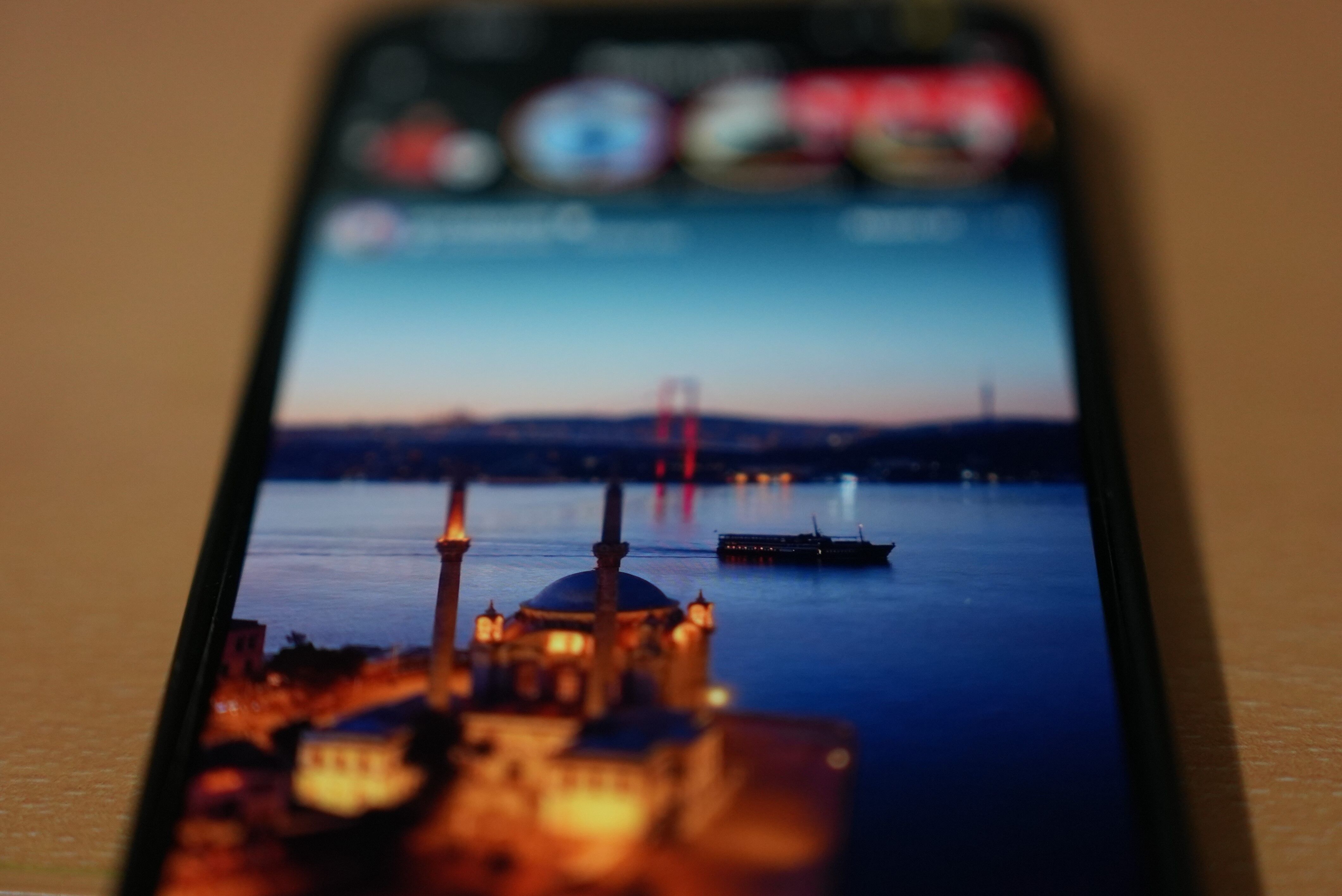 Sosyal Medya Devleri Turkiyede Kagit Uzerinde Reklam Gelirleri Yurt Disina Akiyor (3)