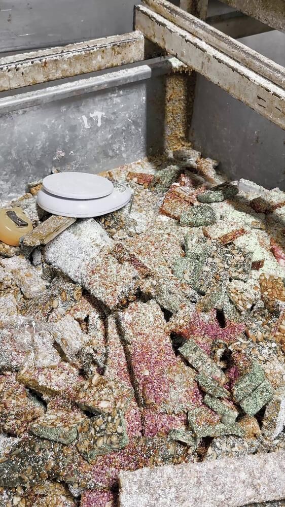 Tatli Diye Satiliyordu Gercek Bambaska Cikti Zabita Hayatinin Sokunu Yasadi (6)