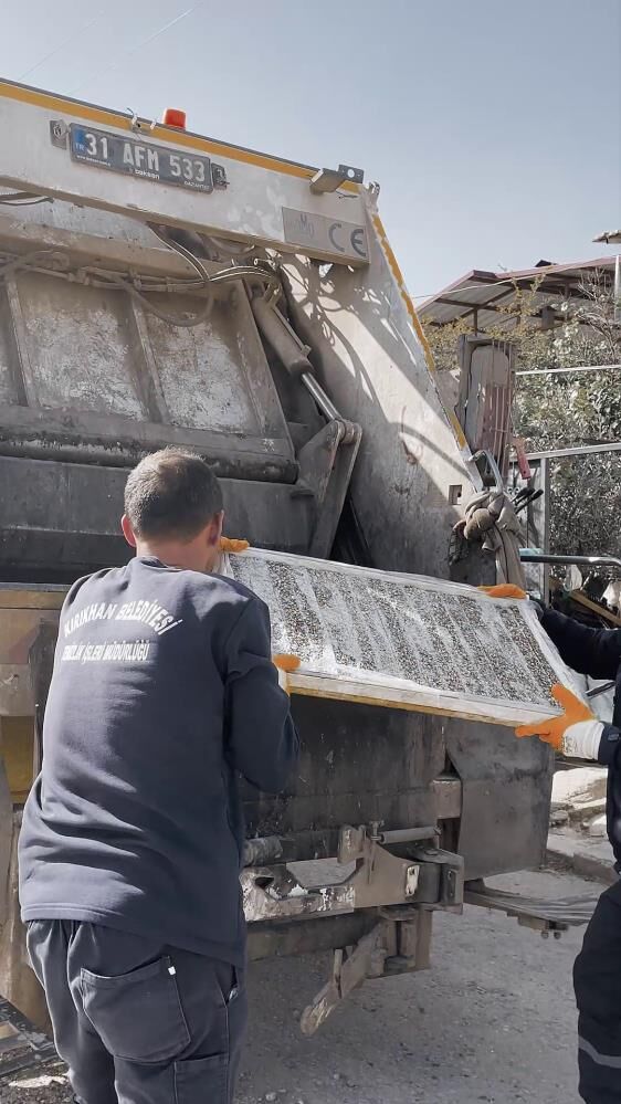 Tatli Diye Satiliyordu Gercek Bambaska Cikti Zabita Hayatinin Sokunu Yasadi (7)