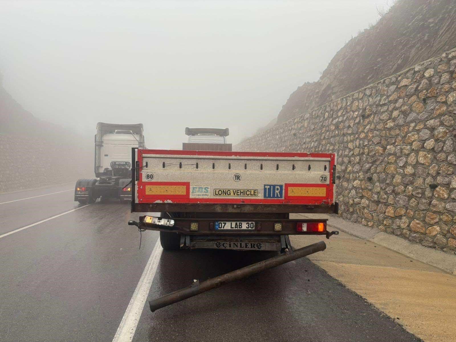 Tir Dorsesine Carpan Otomobilde Facia 6 Yasindaki Bilge Mila Hayatini Kaybetti (3)