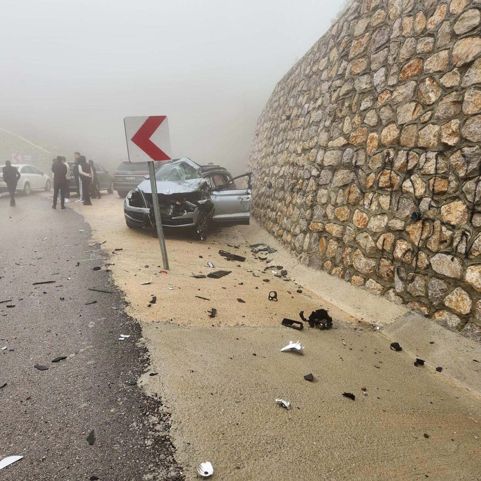 Tir Dorsesine Carpan Otomobilde Facia 6 Yasindaki Bilge Mila Hayatini Kaybetti (4)