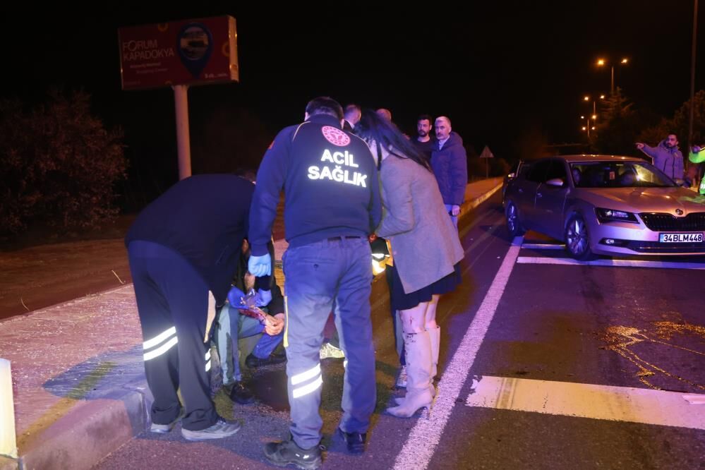 Yardim Icin Durdular Kufurle Karsilastilar Alkollu Surucuye Linc (2)