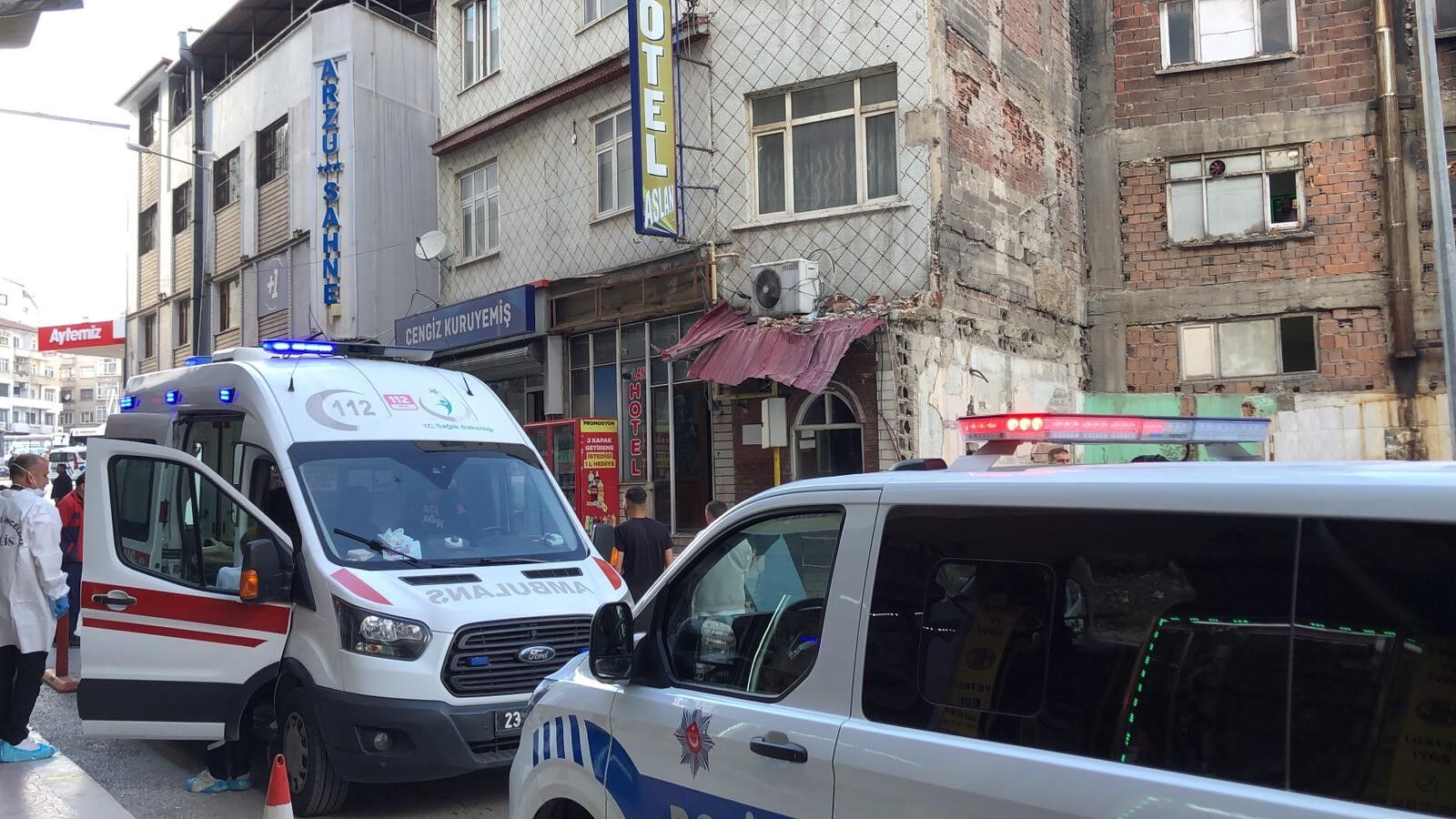 6 Gün Önce Ölmüş… Acı Gerçek Koku Üzerine Ortaya Çıktı (3)