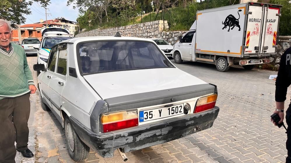 A W702522 04