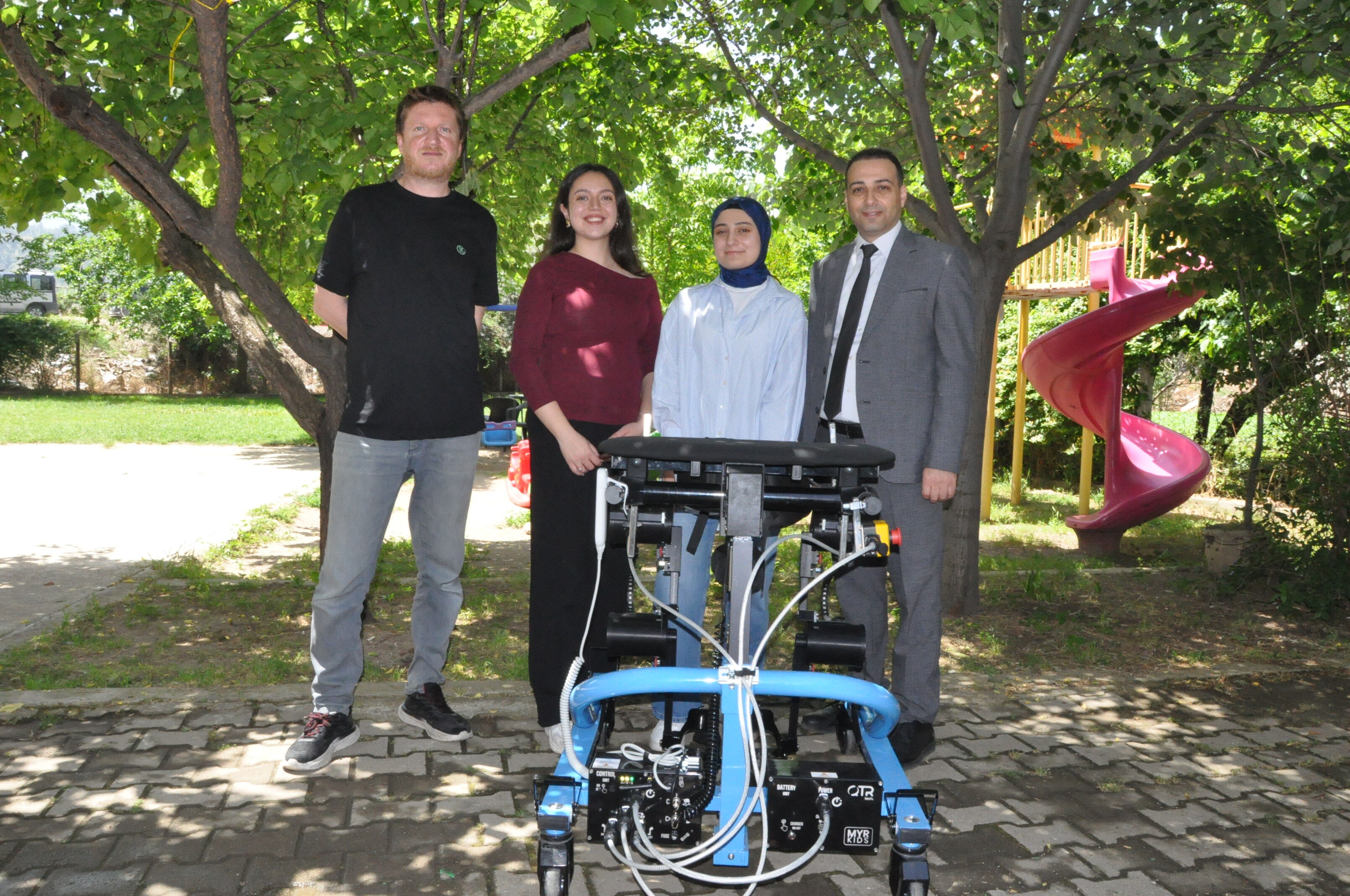 Ay Işığı Özel Eğitim Merkezi’nden Robot Destekli Tedaviyle Çocuklara Umut (8)