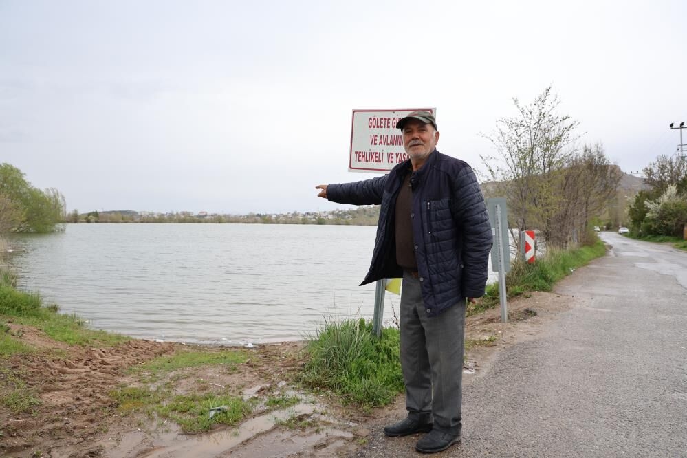 Bir Zamanlar Kuruydu Simdi Tasma Seviyesinde (3)