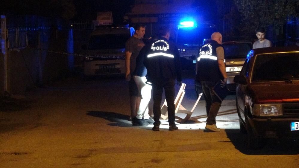 Bu Kadarina Da Pes Yuksek Ses Tartismasi Silahli Kavgaya Donustu (2)