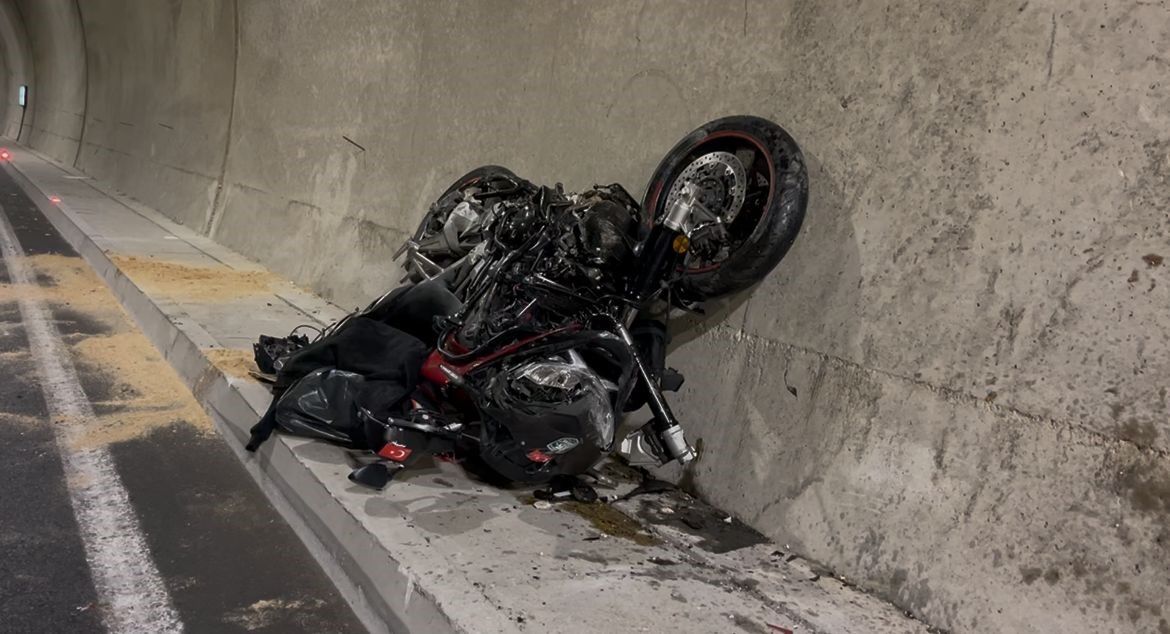 Feci Kazada Kahreden Detay 12 Yasindaki Ogluyla Motosiklet Bulusmasina Gidiyordu (6)