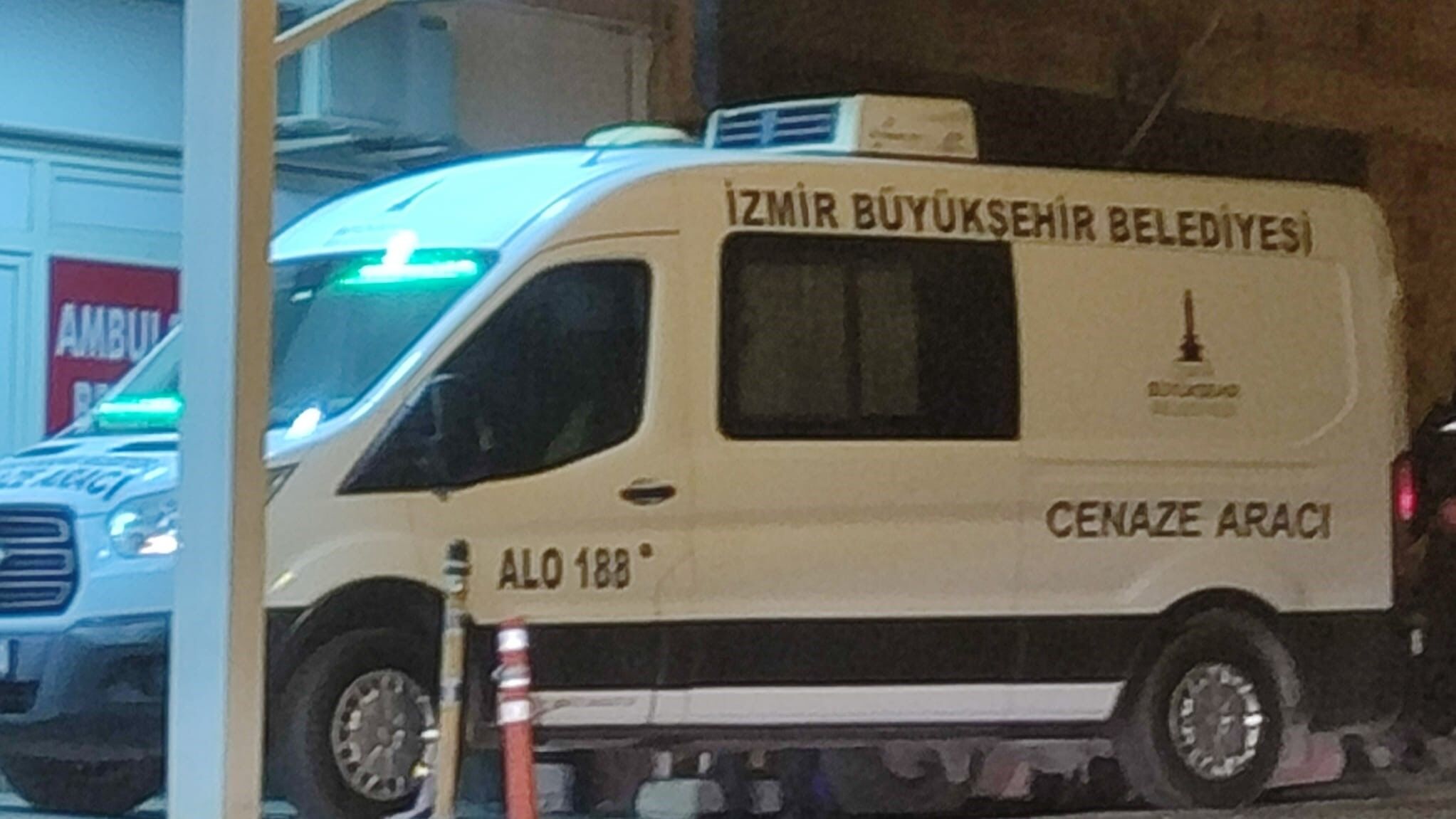 Fircayi Elinden Dusurup Yere Yigildi Boya Yaparken Gelen Olum Soku (1)-1