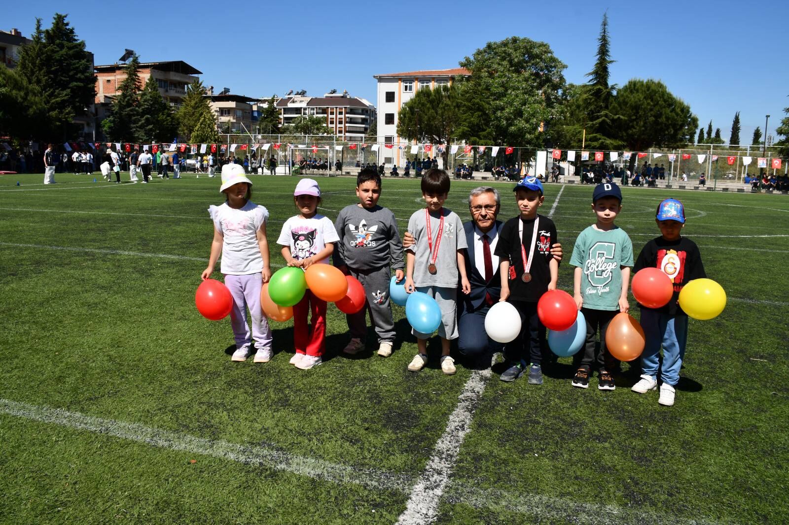 Gençli̇k (19)