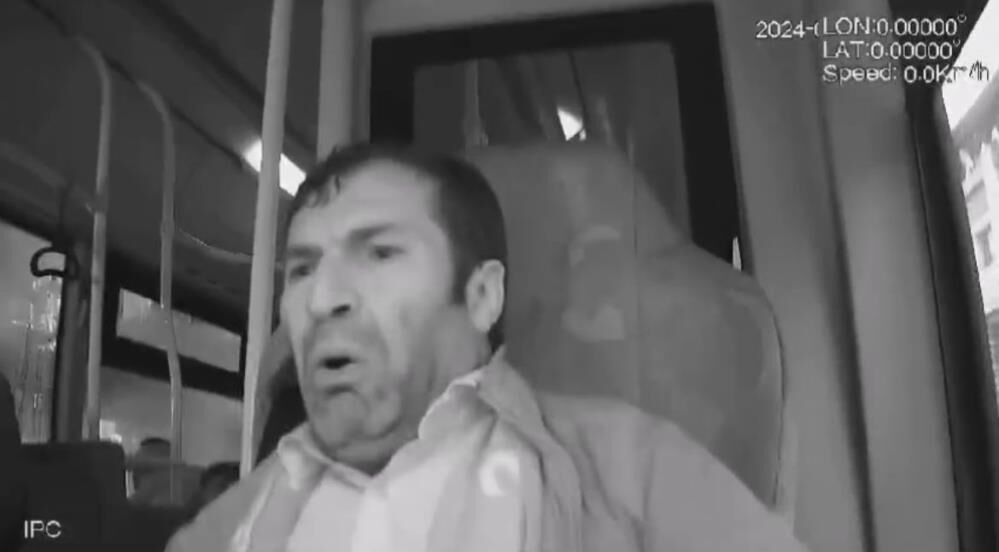 Kamera Goruntuleri Ortaya Cikti Uyuyan Soforun Kazasi Bir Gencin Hayatini Karartti (4)