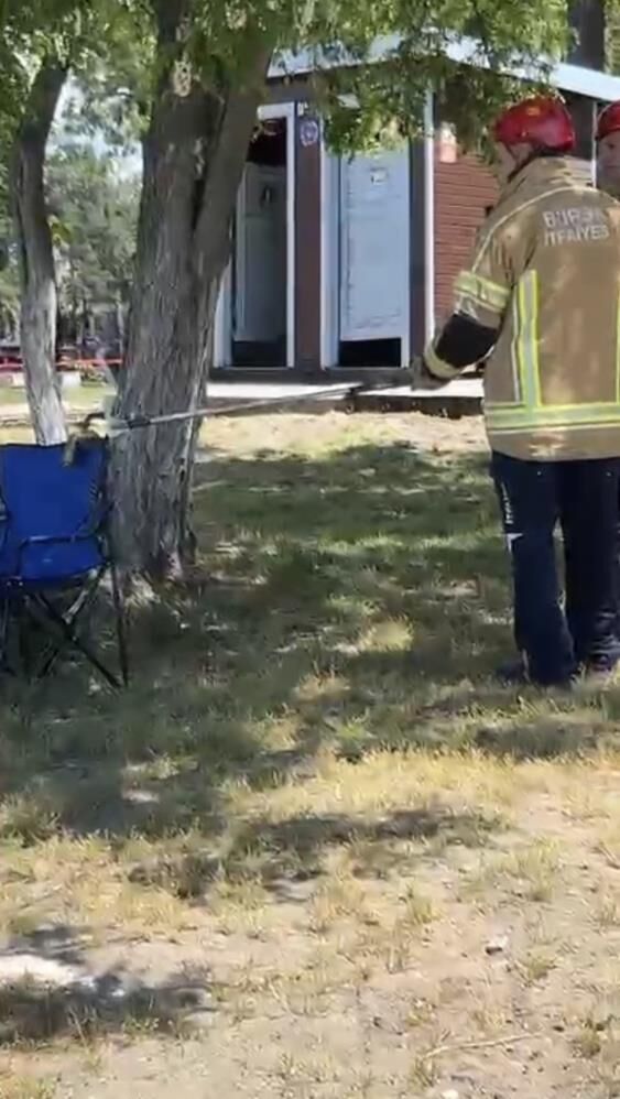Mahallede Sari Yilan Alarmi Ekipler Seferber Oldu (2)