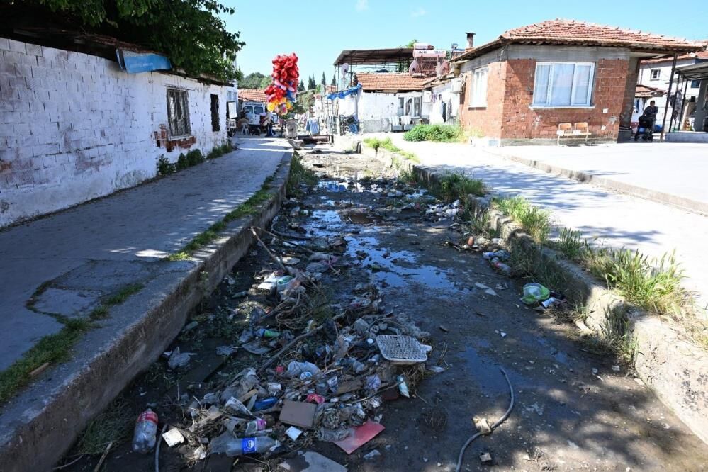 Manisada Dere Yatagindan Cikanlar Bu Kadarda Olmaz Dedirtti (4)