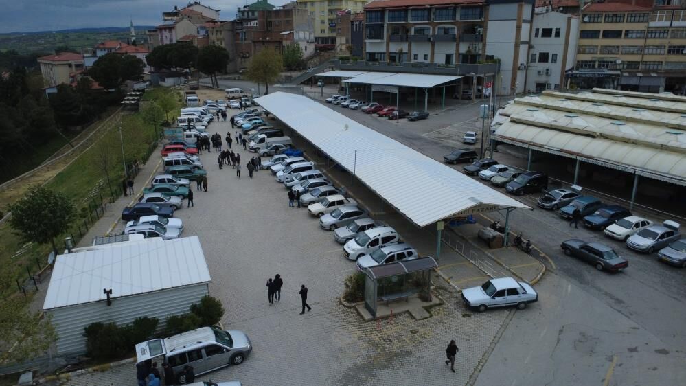Manisada Yarim Asirlik Arac Yeni Sahibini Buldu (2)