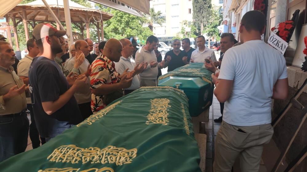 Manisada Yurek Yakan Olay Iki Kadim Dost 15 Dakika Arayla Hayatini Kaybetti (1)