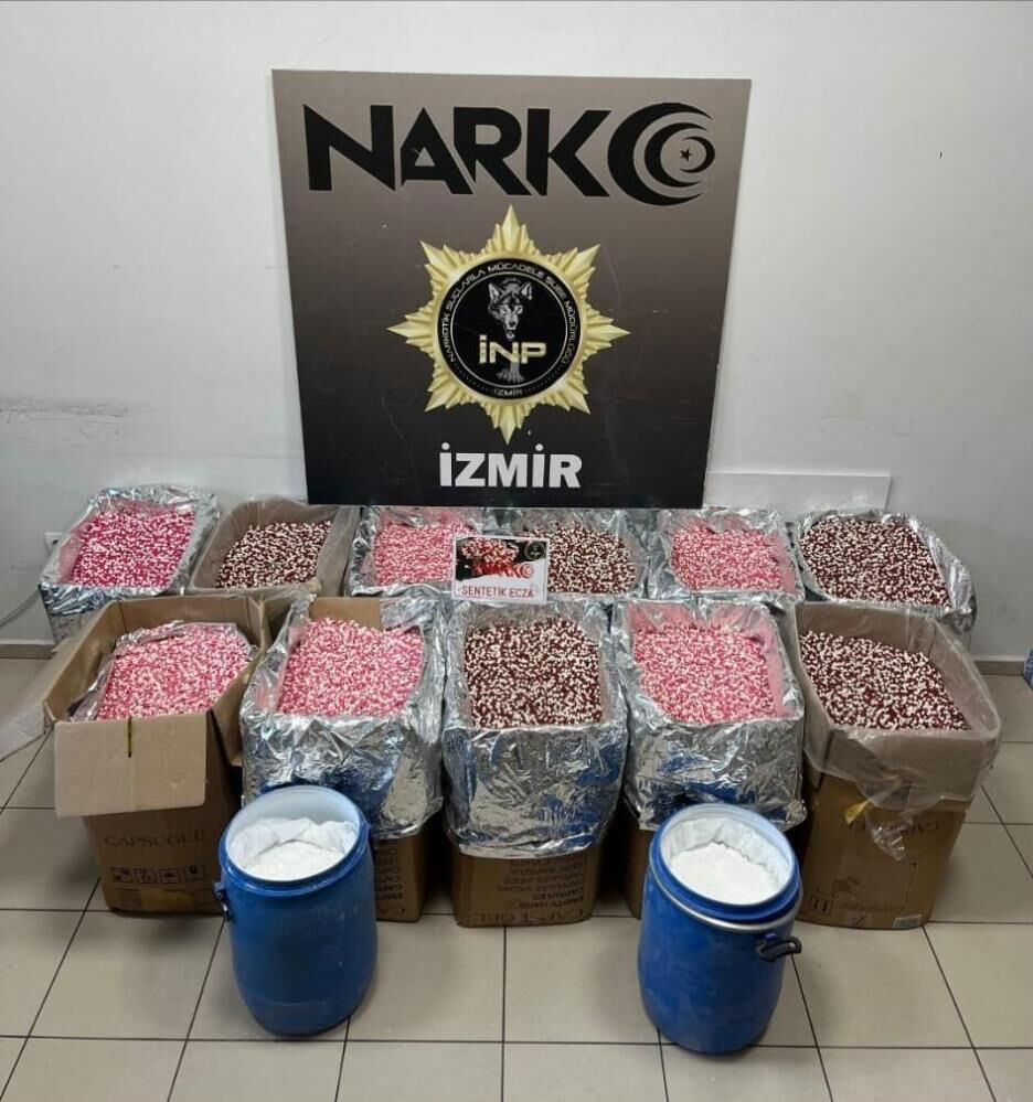 Milyonlarca Hap Tonlarca Hammadde Uyusturucu Sebekesi Cokertildi (2)