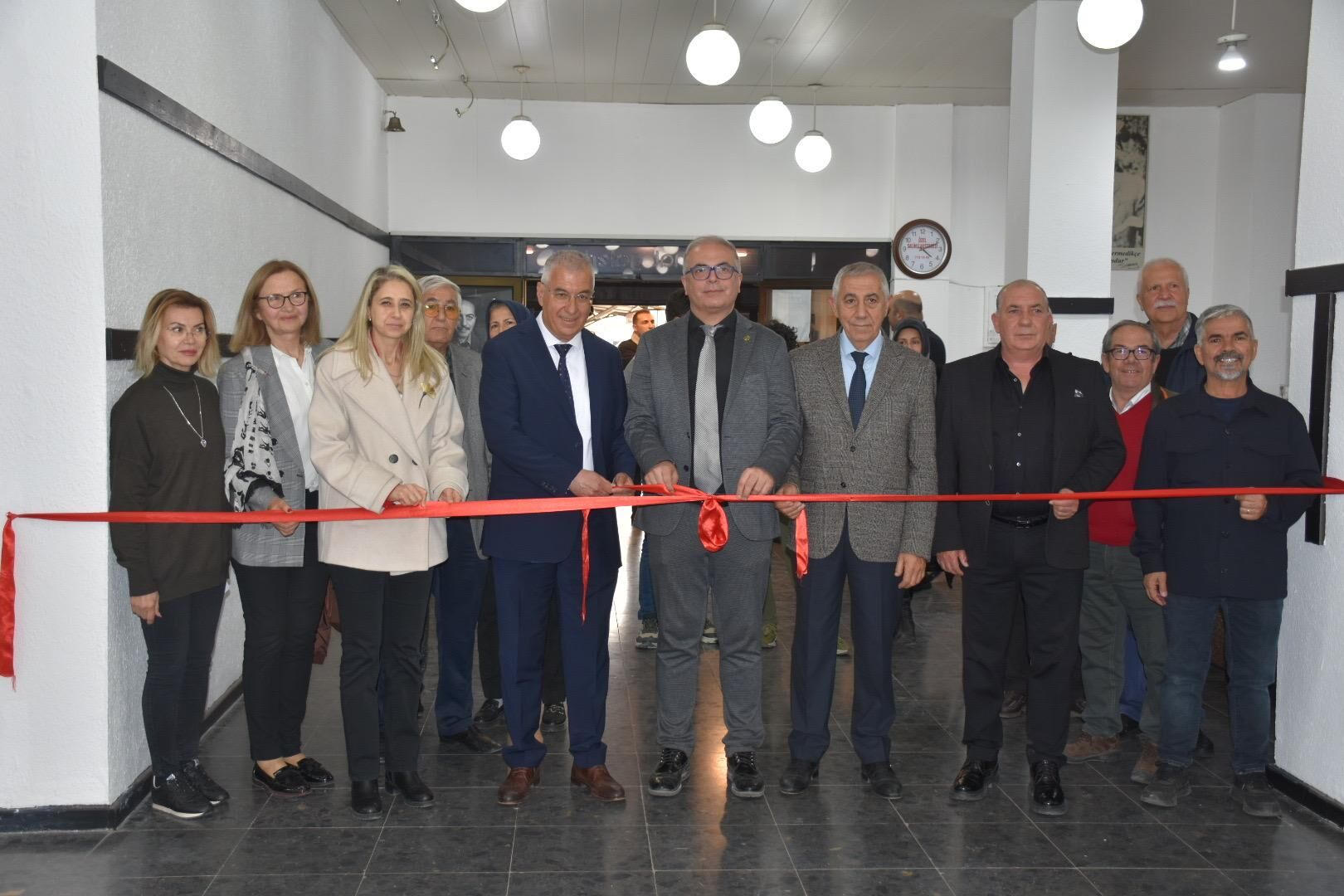 Salihli’de Anlamlı Sergi Sanatla Engeller Aşılıyor (17)