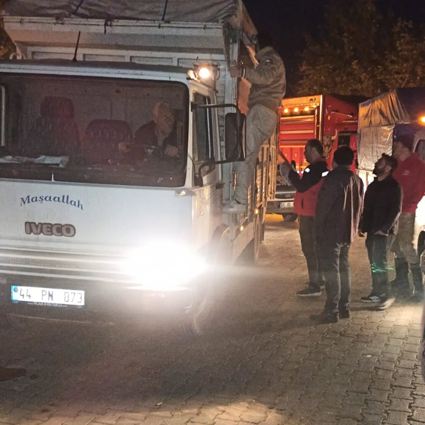 Salihli’de Kurban Öncesi Hayvan Nakillerine Sıkı Denetim! (5)