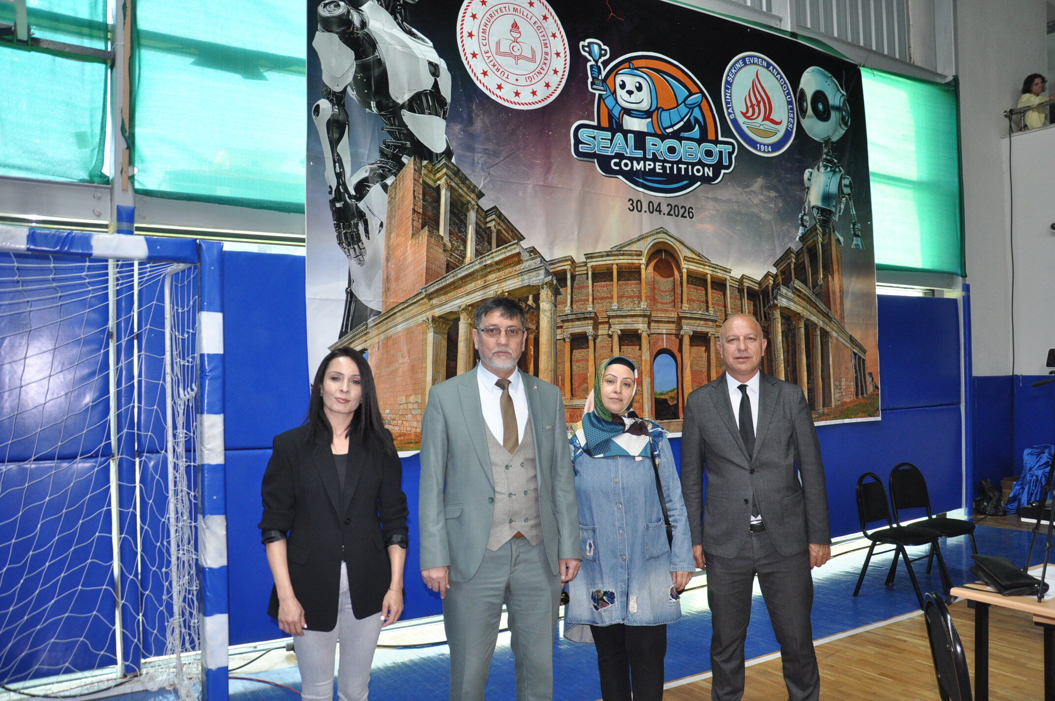 Salihli’de Robotlar Yarıştı Genç Mucitlerden Teknoloji Şöleni (10)