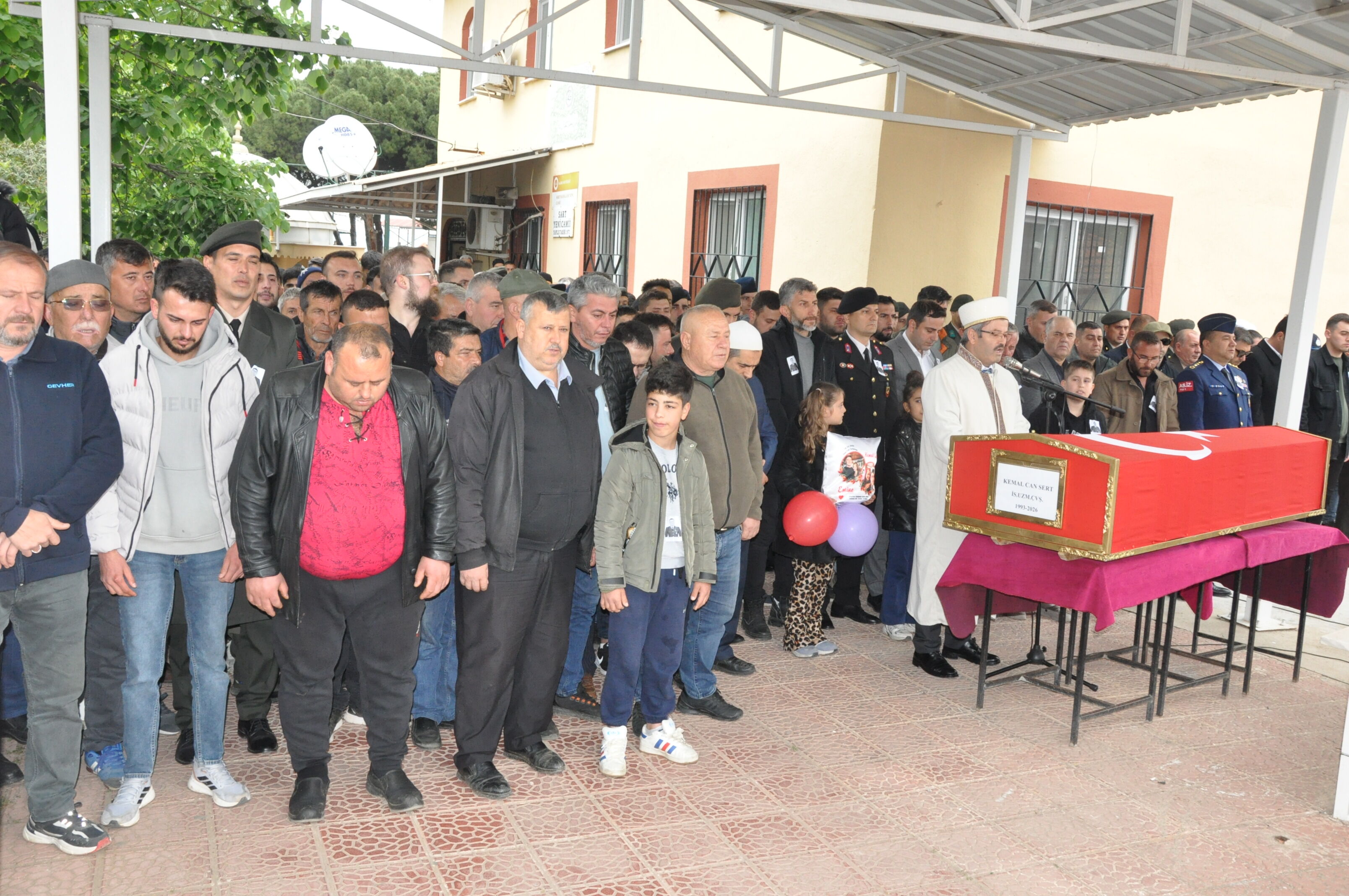 Salihlili Uzman Cavus Son Yolculuguna Ugurlandi (19)
