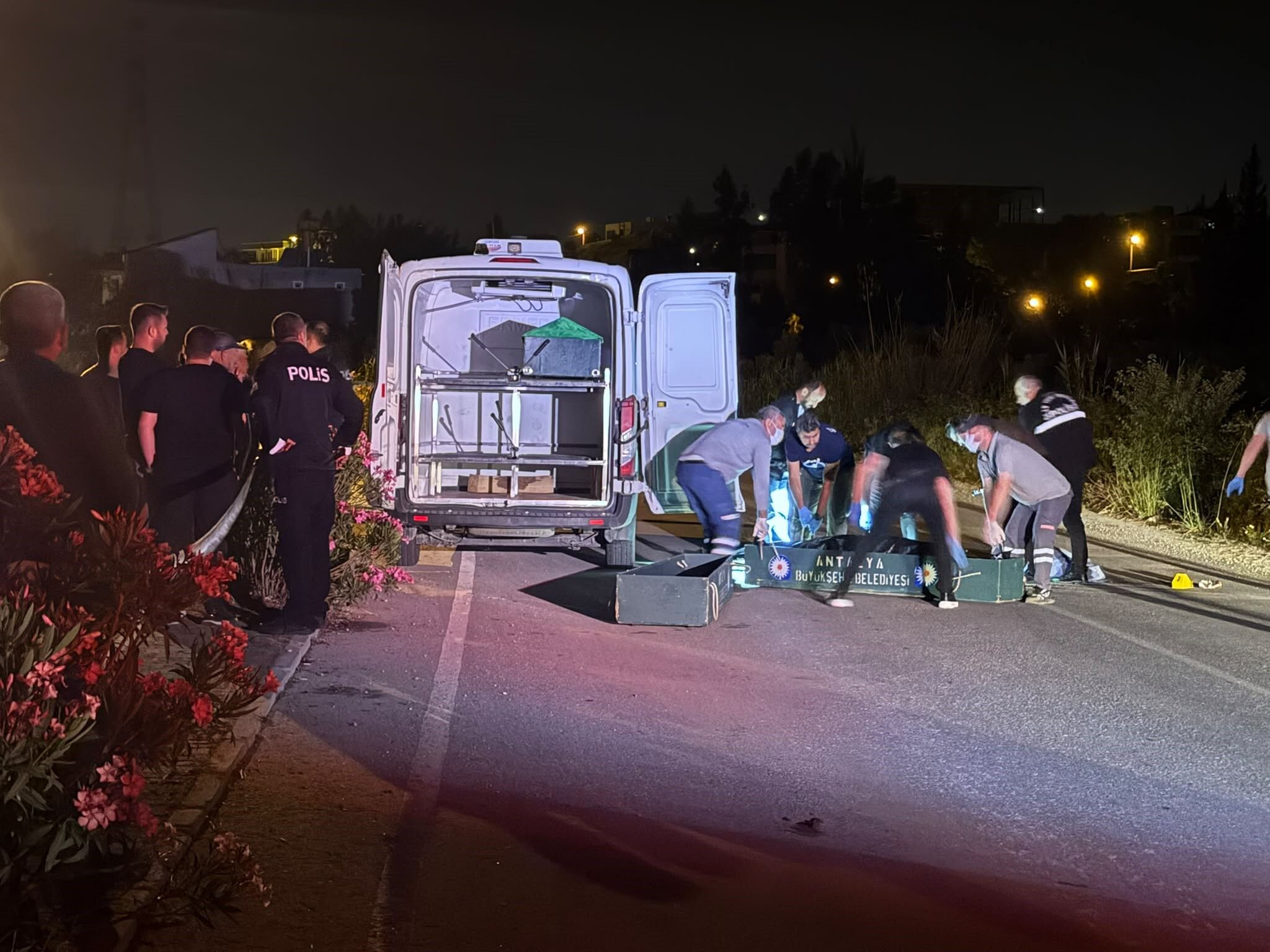 Sokak Ortasinda Vahset Yol Kesme Tartismasi Katliamla Bitti (8)