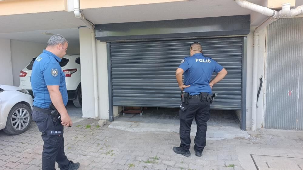 Soke Eden Manzara Otomatik Kapi Acilinca Herkes Dondu Kaldi (6)