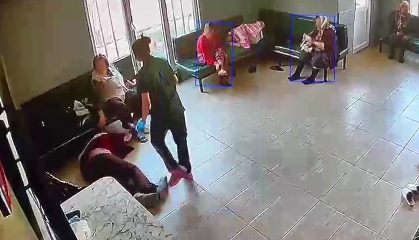 Yasli Bakim Merkezinde Insanlik Disi Goruntuler Hastalar Itilip Yere Dusuruldu Yuzleri (1)-1