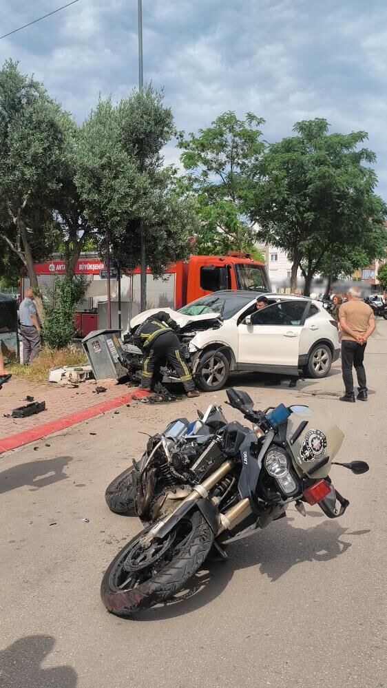 Yunus Timi Kaza Yapti 2 Polis Yaralandi O Anlar Kamerada (3)