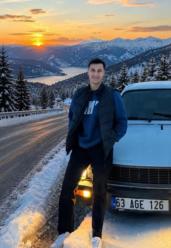 10 Gun Sonra Aci Haber Yksye Giderken Kaza Geciren Diger Genc De Hayatini Kaybetti (2)