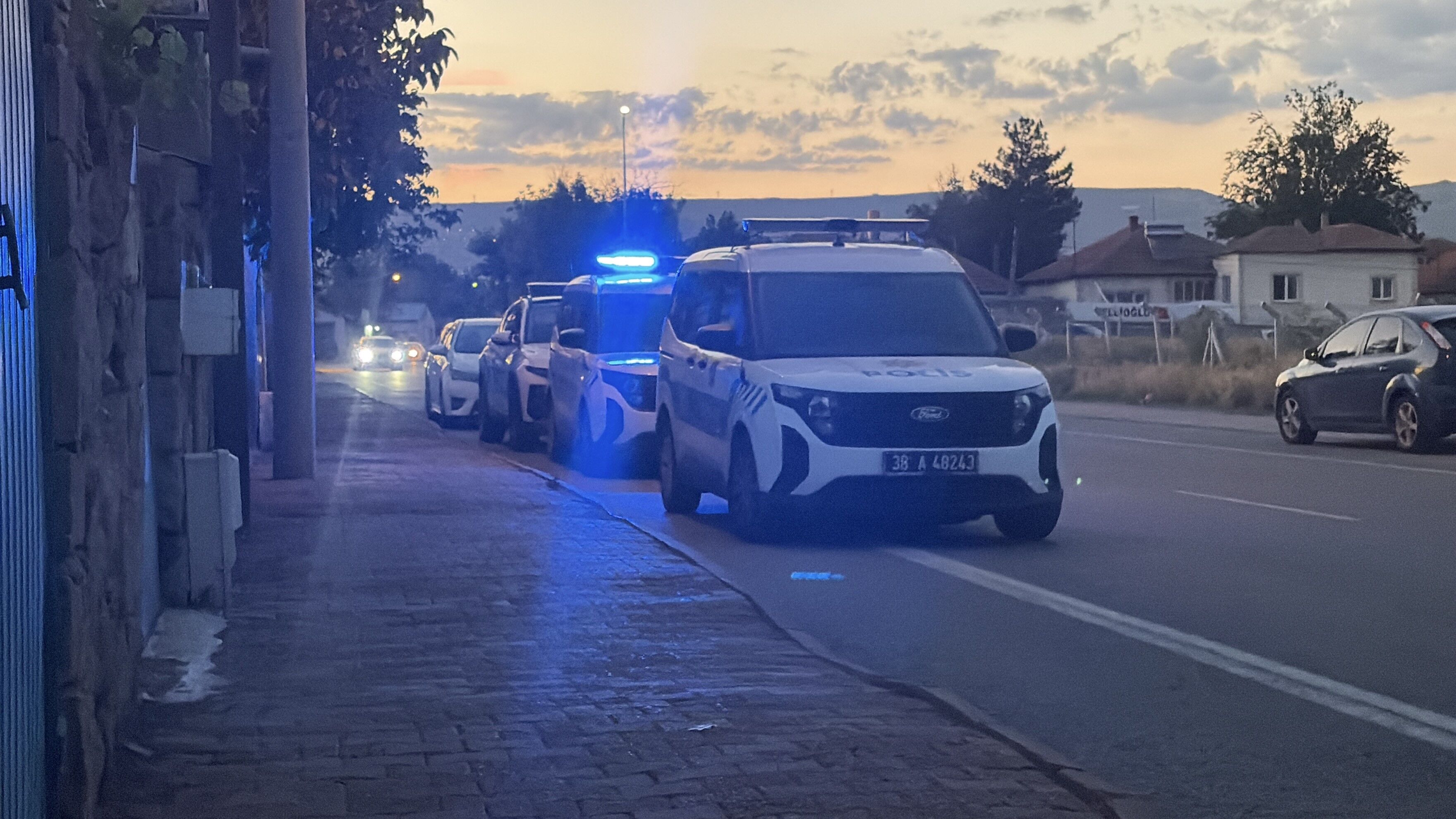 Aci Olay 72 Yasindaki Kadin Hayatina Son Verdi (1)-1