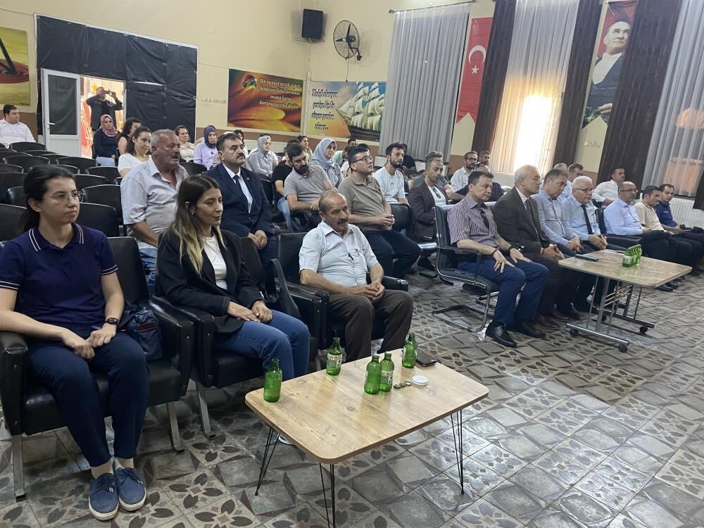 Ailelere Hayat Dersi Akran Zorbaligi Ve Bagimlilik Masaya Yatirildi (2)