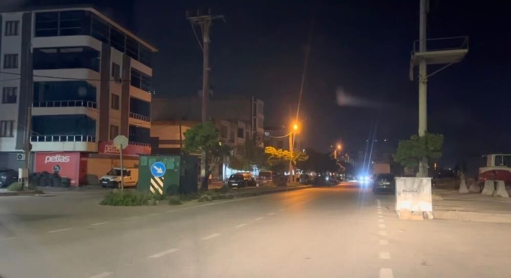 Aksam Saatlerinde Kabus Kayincosu Tarafindan Aracta 4 Kursunla Vuruldu (4)