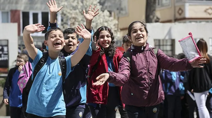 Ara Tatil Tartismasina Son Nokta Seneye Sadece 1 Kez Yapilacak (6)