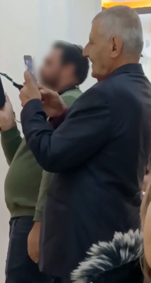 Bu Goruntuler Yurek Parcaliyor Baba Kizinin Olumune Giden Anlari Telefona Almis (2)