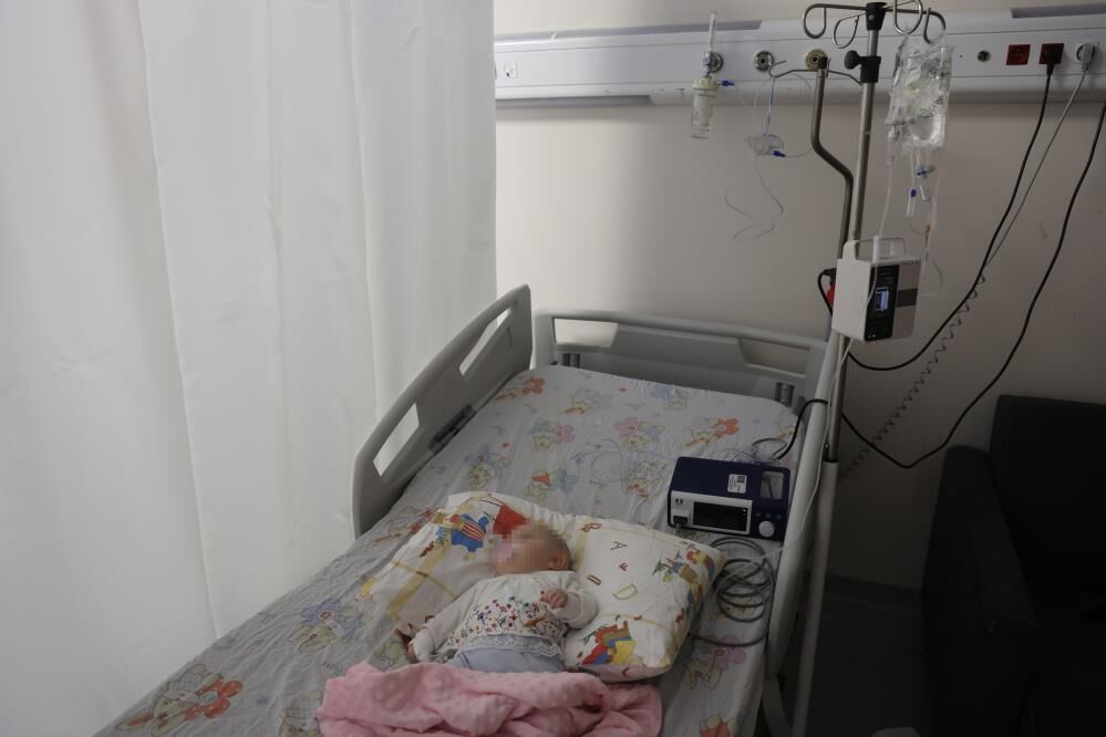 Devlet Hastanesinde Korkunc Ihmal Hemsire 5 Aylik Bebegin Parmagini Kesti (4)