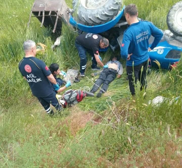 Dort Cocuk Babasiydi Emekliligin Tadini Cikaramadan Devrilen Traktorun Altinda Can Ver (3)