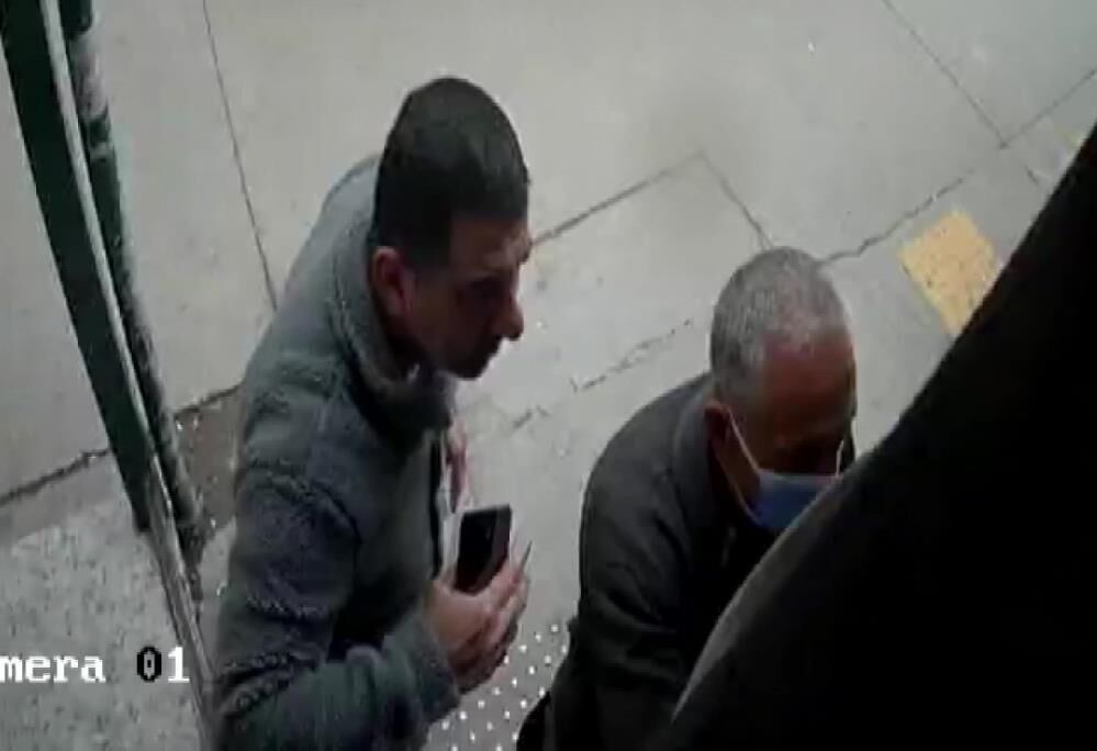 Dugunlerden Sonra Atmlere Dadandi Yaslilarin Parasini El Cabukluguyla Caldi (2)