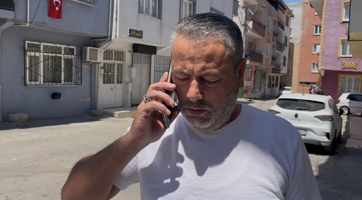 Ev Parasi Olan 1 Kilogram Altin Esi Tarafindan Cop Sanilip Atildi Polis Ve Ekipler Sef (2)