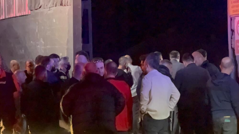 Fabrikada Facia 3 Isci Elektrik Akimina Kapilarak Hayatini Kaybetti (2)