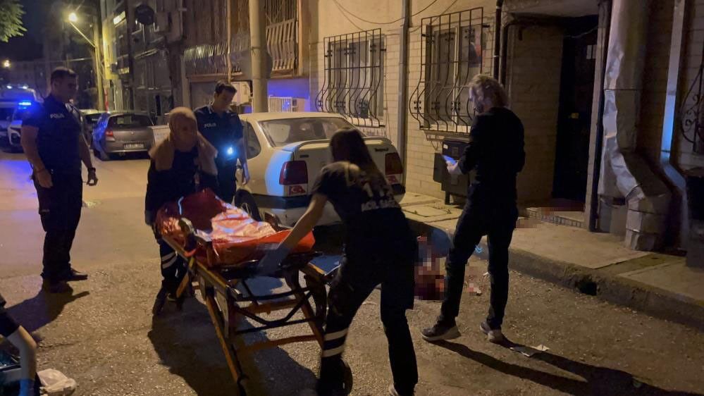 Gece Yarisi Sokakta Kan Donduran Feryat Yardim Cigliklari Atan Anne Kurtarilamadi (4)