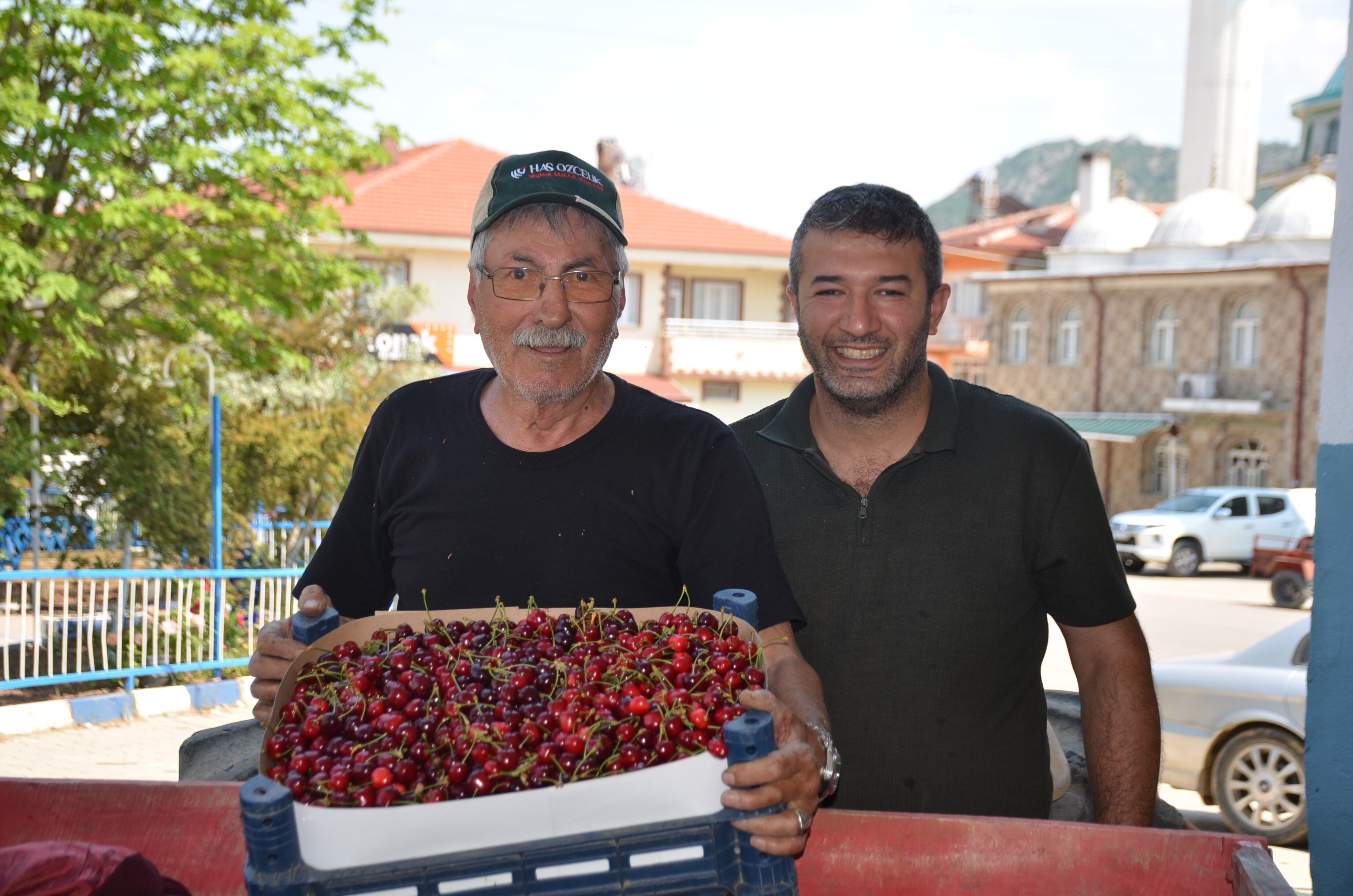 Gecen Yil Don Vurdu Bu Yil Agaclar Kirilma Noktasina Geldi Kiraz Rekoltesi Yuzleri Guldurdu222