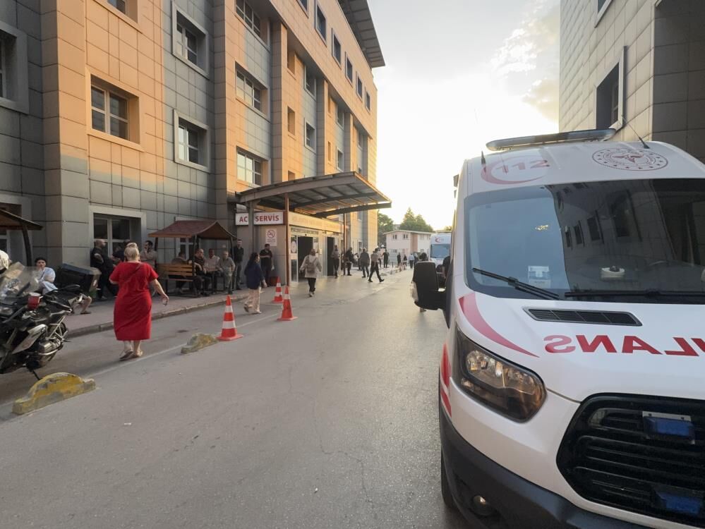 Gunduz Vakti Is Yerine Gelen Supheli Tartistigi Kisiyi Ayagindan Vurdu (2)