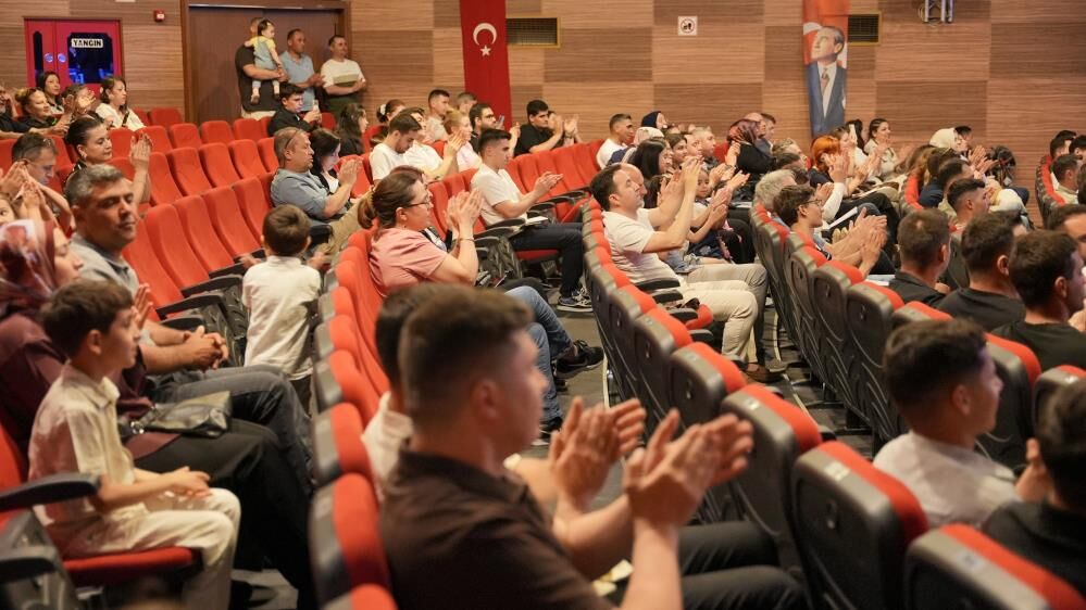 Hava Egitim Komutanligi Bandosu Manisalilardan Tam Not Aldi (3)