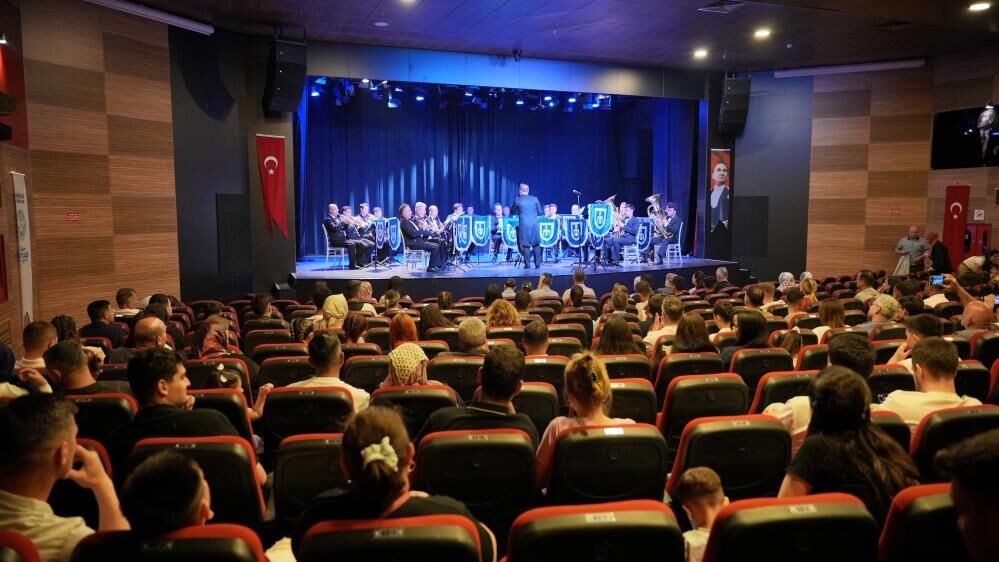 Hava Egitim Komutanligi Bandosu Manisalilardan Tam Not Aldi (4)