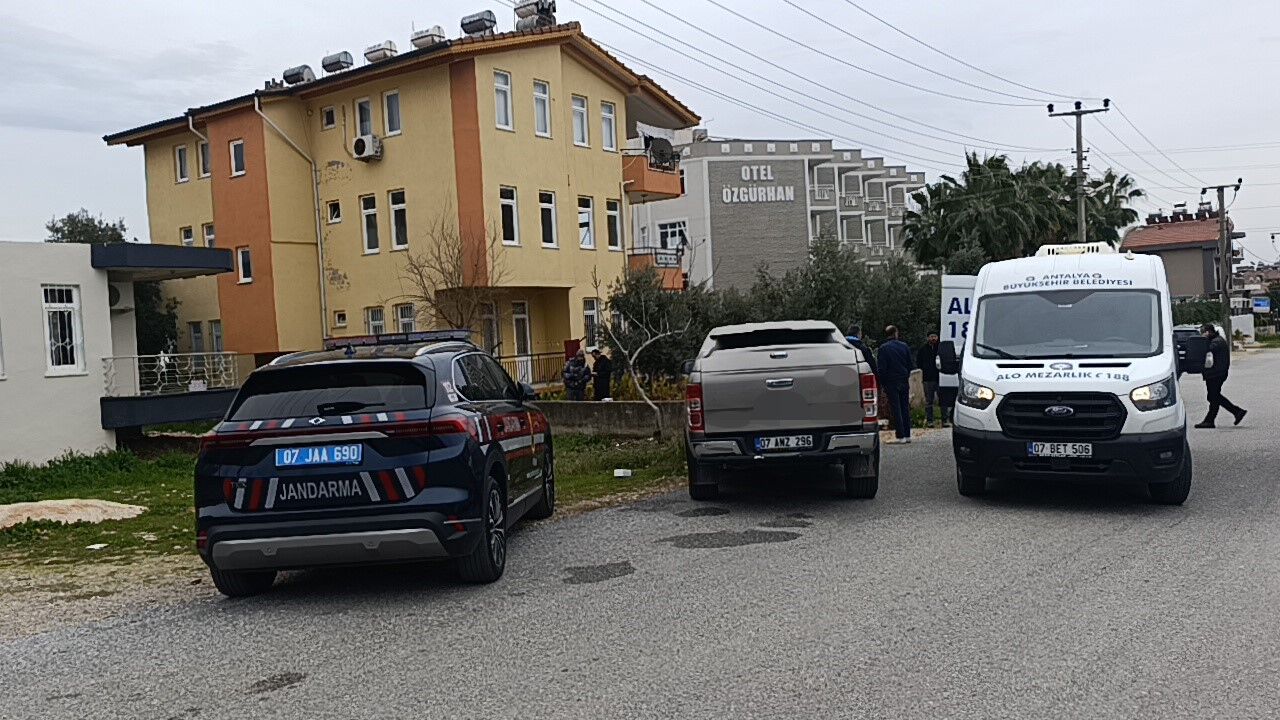 Intihar Sanildi Cinayet Gercegi Ortaya Cikti Kan Donduran Olay (4)