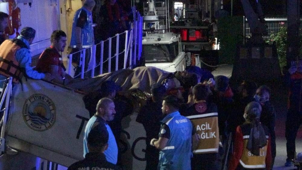 Karadenizde Karanlik Gece Turk Balikci Teknesinden Aci Haber (3)